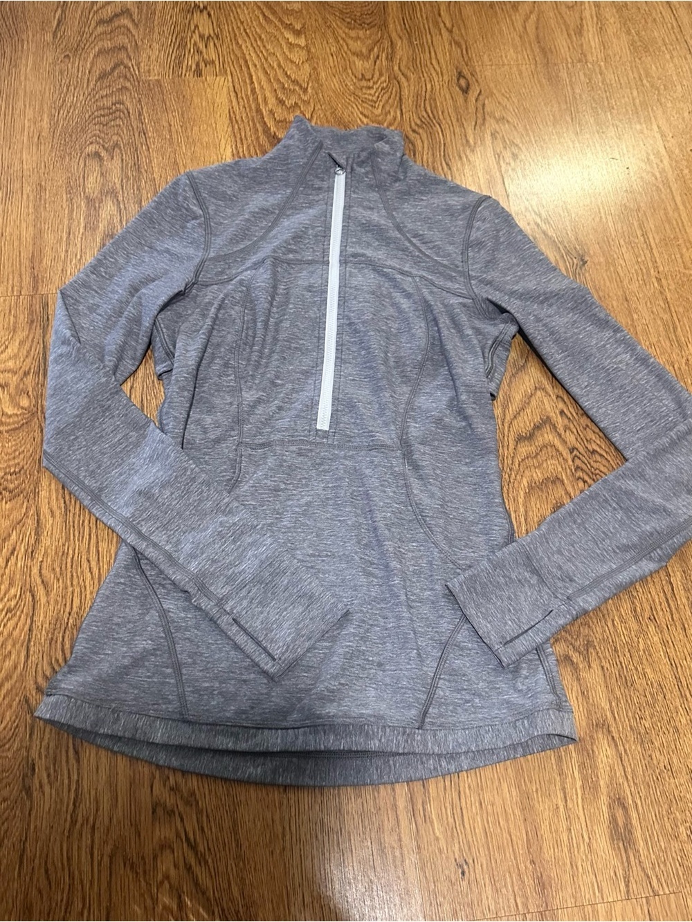 Lululemon Gray Long-Sleeve Quarter-Zip Define jacket size 6 sports running yoga
